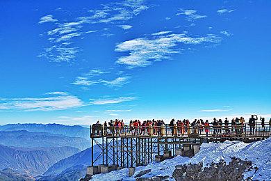 小而美独特手绘风+免费中文Demo！在《爱氏物语》中开启轻松治愈的RPG冒险